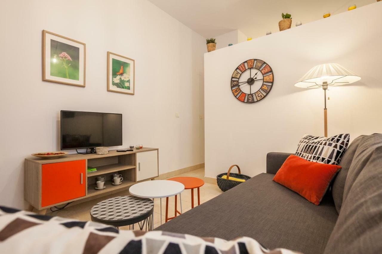 Homefeel Alameda Seville Exterior photo
